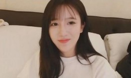 小岳岳爆料师娘视频,揭秘娱乐圈背后的温馨瞬间